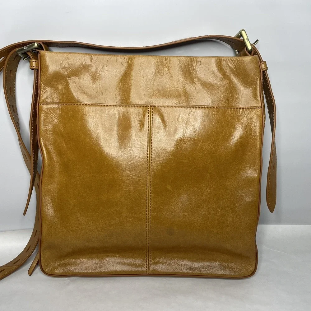 Hobo Leather Crossbody Bag‎ Purse Handbag Honey Caramel Color Zip Pockets